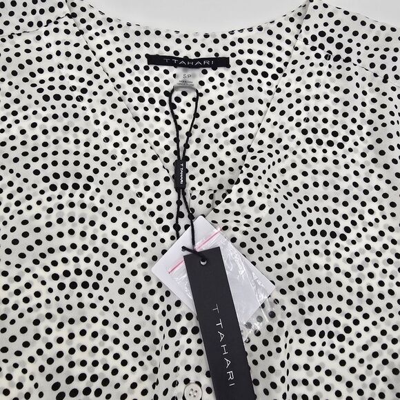 T Tahari Long Sleeve Button-Up Ivory-Black Scalloped Dot Size S NWT - Picture 2 of 4